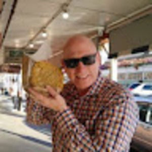 Meet your Posher, Larry